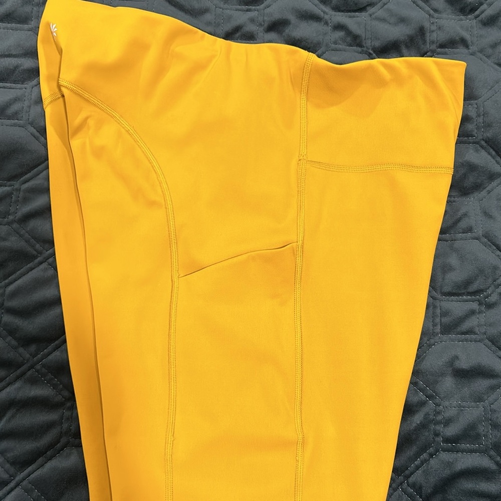 Athleta leggings Ultimate Stash Pocket 7/8 - Oxidized Yellow XL Euc